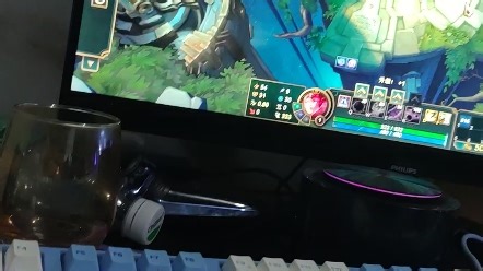 这个问题怎么解决啊 一按Ctrl➕Q就把QQ切出来 游戏是全屏模式