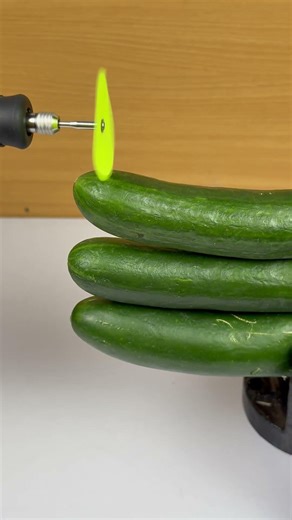 Can Glitter Sheet Cut Cucumber? #asmr #satisfying #experiment #cucumber