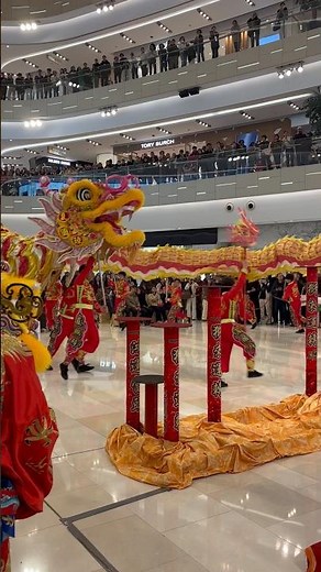 🐉 Legendary Dragon Dance – Shanghai Festival Tradition 🎆
