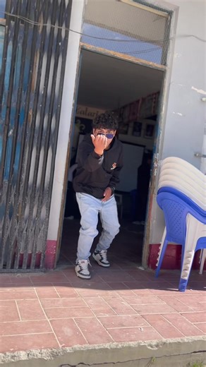 ¡La Academia de Barberos para Reyes llegó a Final Castillo al Colegio Adrián Castillo Nava B en El Alto! 👑💈 Cortes profesionales y estilo de REY ✂️🔥 ¿Quieres aprender barbería? Únete a nuestros cursos y conviértete en un pro 💪 Ref: ☎️69913306 #viral #barber #lapaz_bolivia🇧🇴 #fyp @Mr Jhayme Barber @Cindy Barber 🇧🇴💈 @👑💈JOSUE_BARBER_KING💈👑 @Sho hai @💈Andy Lady barber 💈✨🔥 @𝐂𝐎𝐋𝐋𝐈𝐓𝐀_𝐁𝐀𝐑𝐁𝐄𝐑💈 @💈BARBER EL BENDITO🙏 @DRAGO BARBER💈 @Niaa Ladybarber @JesusLaura_JL