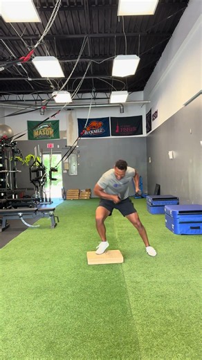 Low Box Lateral Icky Shuffle + Reach