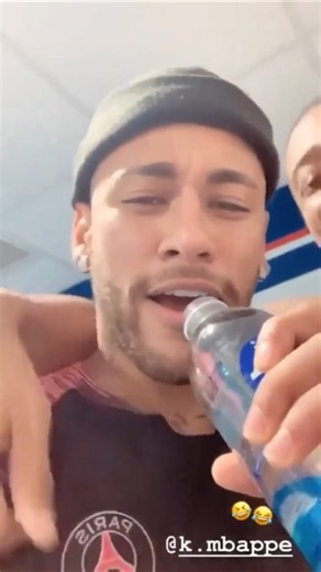 This Is What Footballers Do in Extreme Heat! 🥵💦