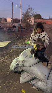 Dulce hermosa y su gatito 🐈‍⬛ | Brenda Gonzalez E