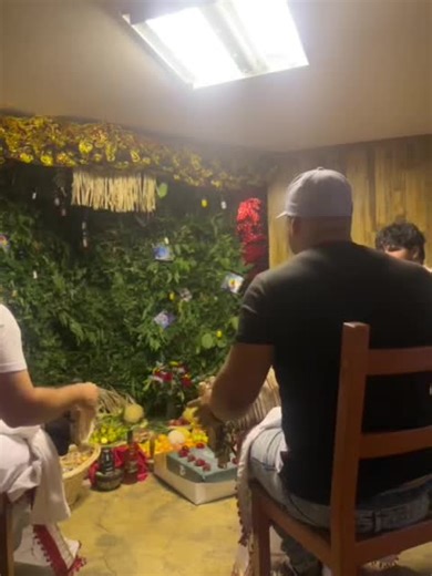 Tambor a elegua puro corazon y sentimiento Dallas,Tx #tambordefundamento #awo #aña #babalawo #babalawo💚💛 #santero #chango #egungunaraoyo #ifa #elegua🖤❤️ #cajondemuerto