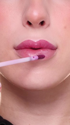 Swatching @buxomcosmetics full on plumping lip polish shade Jane* *items were received in PR #lipswatch #lipswatches #lipgloss