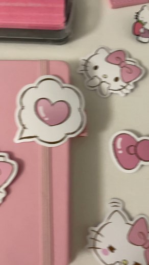 92K views · 2.6K reactions | A Hello Kitty theme for Kimberly  Do you like it? #asmr #mysterypack #asmrvideo #hellokittyaddict #hellokitty #mybookishbundles #bookishaesthetic #readersoffacebook #fbreelsfypシ゚viralfbreelsfypシ゚viral #fbyシvideo #fbreelsfypシ゚ | My Bookish Bundles | Facebook