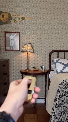 Pooky Lighting US on Instagram: "Cozy made easy—cordless, rechargeable, and ready to glow anywhere. ✨ Video by: @mothermeg"