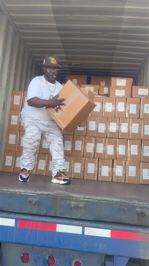 Sale sale sale outfits hoodies and jeans on sale New arrivals on #dope #dopenight #bussinbussin