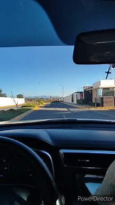 304K views · 17K reactions | Como dar una vuelta en "U" medidas y referencias que podemos tomar para este tipo de maniobras | Escuela de manejo Metropoli | Facebook