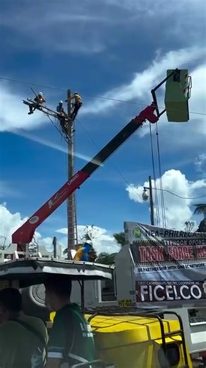 13K views · 128 reactions | Repair-mode kaagad ang Task Force Kapatid pagbaba sa Masbate! Basahin ang updates sa power restoration sa Masbate dito: https://doe.gov.ph/articles/3075951--doe-mounts-all-out-response-to-restore-power-safeguard-lifelines-in-masbate-restoration-efforts-continue-in-other-areas #bagyongopong | Department of Energy Philippines | Facebook