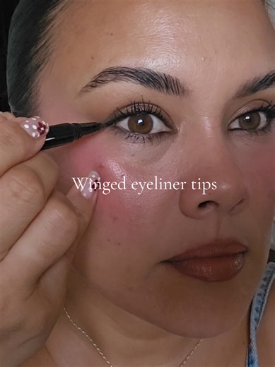 Essential Liquid Eyeliner Tips for Hooded Eyes Over 40