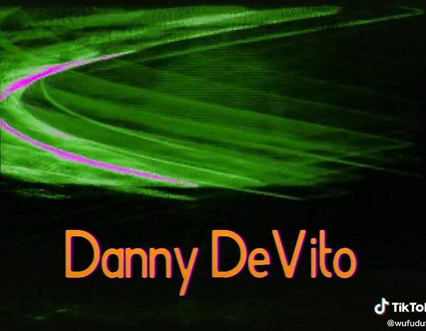 some scanimate animation experiments i did a few days ago. #fyp#dannydevito #specialeffects #sfx #retro #blender3d #memes#70s#analog#vhs#70stv#effects