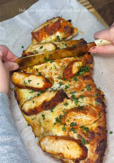 Butter Chicken Garlic Bread 🤤 Ingredients * 1 lb chicken breast, cubed * Olive oil * Salt, pepper, Goya seasoning, garlic powder, onion powder * 1 onion, diced * 3–4 garlic cloves, minced * 1–2 tbsp tomato paste * Heavy cream * Shredded cheese * French bread * Butter, garlic powder, cilantro Instructions 1. Season chicken and cook in olive oil until golden and fully cooked. Cut into pieces. 2. Sauté onion and garlic, add tomato paste, seasoning then heavy cream and cheese. Mix until smooth. 3. 