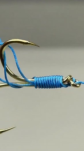 this time we use two hooks at once #reaction #fyp | Ikrak Chennel