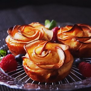 4 apple desserts that are EXACTLY what the doctor ordered! 🍎 | Sugar Fix