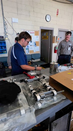A couple signature mechanics were kind enough to demonstrate squibs to some of our employees and students! In aircraft engine fire extinguishing systems, squibs are small explosive devices that release fire suppressant by puncturing a diaphragm with shrapnel and expelling an extinguishing agent. They had a few that needed to be replaced which meant a fun (if a little smoky) hands on learning experience for us!⭐️✈️ | Star Flight Training