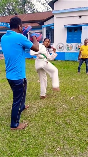 Girls Karate Kick & Punch Training 💥 Powerful Moves #shorts #karate
