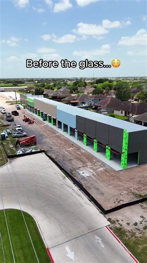 Commercial glass don’t get BIGGER than this 🔥 100 plus commercial grade glass panels installed by the TEXAS GLASS team in Edinburg, Texas. 😮‍💨 Give us a call to get your plaza glass right! ⤵️ 📲: 1(956)283-9080 #construction #constructionwork #constructioncompany #glasscompany #glassinstallation #commercialglazing #glazing #glazier #glaziers