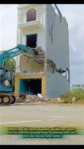 An Amazing Video Showing House Demolition With Heavy Machinery