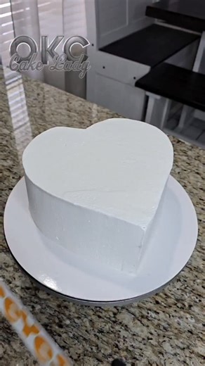 Oklahoma - Wedding Cakes * 3D Cakes on Instagram: "Popeyes Cake - Behind The Scenes 👇 👇 #cake #cakedecorating #popeyes #art #food"