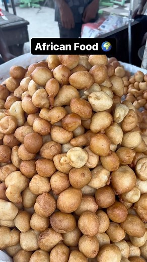 I am hungry #westafricanfood #africanfoodie #lagosfood #africandishes #africanchef #ghanaianfood #nigeriandishes #southafricanfood #africanfoodblogger #africanfood #westafrica #africancuisine #africanfoods #nigeriancuisine #africanfoodyummy #ethiopianfood #ethiopia #algerianfood #ghanaian #nigeriafood #lagosfoodie #southafrican #bunnychow #goodfoodguide #foodiesofinstagram #cameroon #cameroonian #congolese #congolesefood #foodie | Authentic Traveling