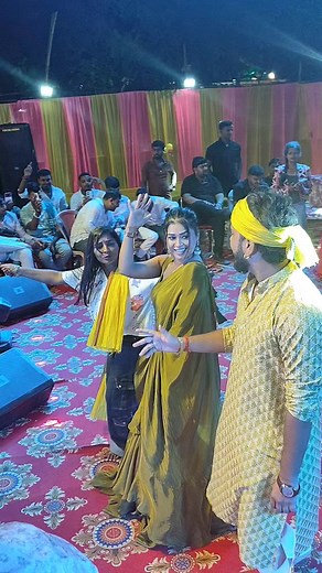 936K views · 31K reactions | Abhishek Singh और Dimpal singh के साथ पवन सिंह के गाना पे खूब डांस किए  | Singer Abhishek Singh | Facebook