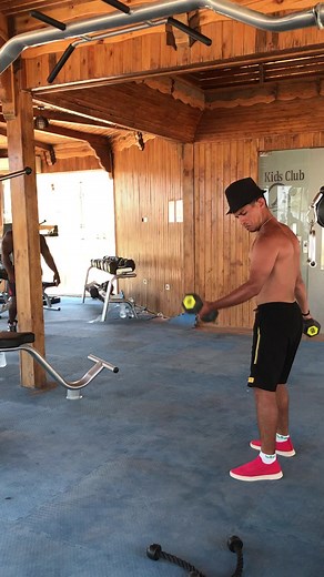 Gym Workout Techniques with Dumbbells