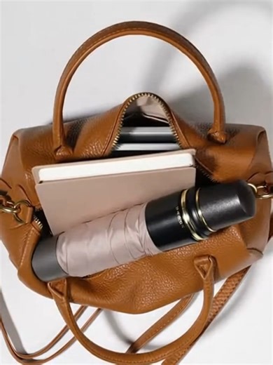 ของดีไม่จำเป็นต้องจ่ายแพง! 👜 ราคานี้แต่คุณภาพระดับเคาน์เตอร์แบรนด์ ยิ่งกดรับคูปองส่วนลดในไลฟ์ยิ่งคุ้มไปอีก รีบมาตำก่อนโค้ดหมดนะสาวๆ#mlp #punch