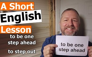 英语短语 | to be one step ahead ……
