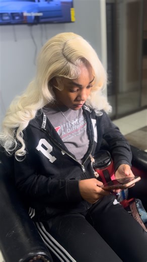 blondes have more fun  November books opennn don’t miss out on my deals ! #akronhairstylist #explorepage #viralvideos #blowthisup | Niyaa Wiyaa | Facebook