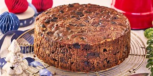 Coffee and Walnut Christmas Cake Recipe