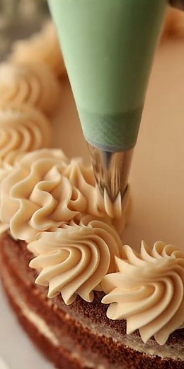 Beautiful Piping Cake Decoration Tutorial 🎂✨ | Cake Layers & Designs #cake