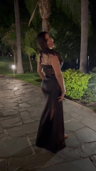 Stylish and Glamorous Prom Dress for a Perfect Night