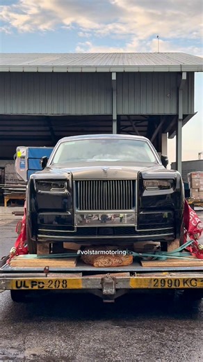 1.1M views · 39K reactions | New Arrivals- Rolls Royce Phantom 8 EWB 2025 Brand New !  #volstarmotoring #rollsroycephantom #phantom #rollsroyce #phantom8 | Volstar Motoring | Facebook