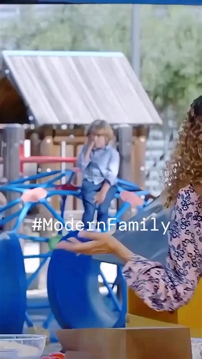 358 reactions | Joe was as weak as Jay 藍 #ModernFamily #Gloria #Joe #Jay #fblifestyle | Mary Jean Suan Patoy | Facebook