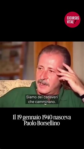 #AccaddeOggi - Il #19gennaio 1940 nasceva a Palermo Paolo Borsellino, figura chiave della lotta alla mafia del nostro Paese. Un esempio che riecheggia oggi più forte che mai, la forza di idee che restano. Il suo ricordo, le sue parole, i suoi insegnamenti continuano a camminare con tutti noi. “La lotta alla mafia dev’essere innanzitutto un movimento culturale che abitui tutti a sentire la bellezza del fresco profumo della libertà che si oppone al puzzo del compromesso morale, dell’indifferenza, 