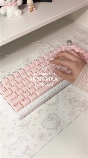 ౨ৎ obsessed with my new keyboard and how customisable it is🪽 #keyboard #setup #desksetup #pc #pcsetup #techtok