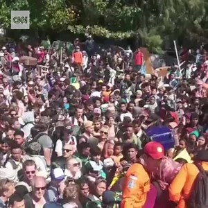 Hundreds of people are waiting to be evacuated, after a 6.9-magnitude earthquake struck islands in Indonesia on Sunday night https://cnn.it/2ALsnxB | CNN