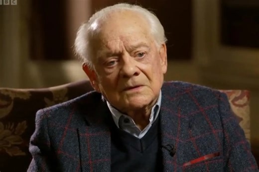 Sir David Jason pleads with BBC bosses to bring back hit sitcom