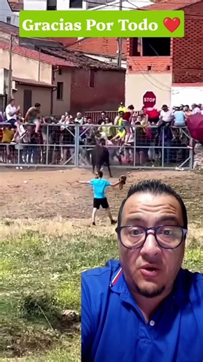 El Toro Bravo Golpea La Barrera. #torosbravos #toros #campobravo @ExpoVideo