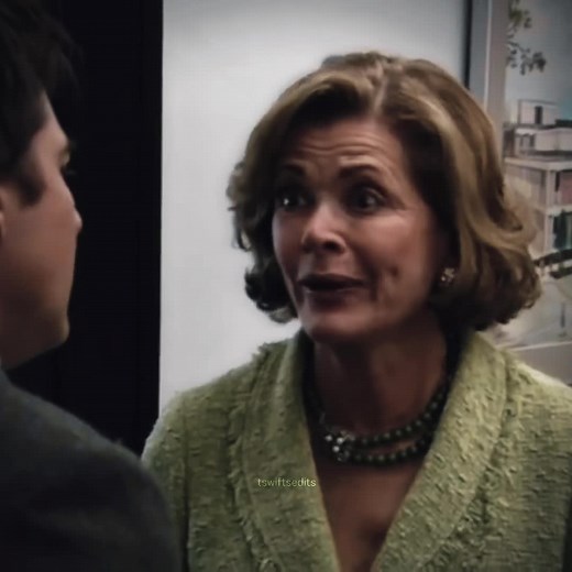 Rare Arrested Development Edits Featuring Lucille Bluth