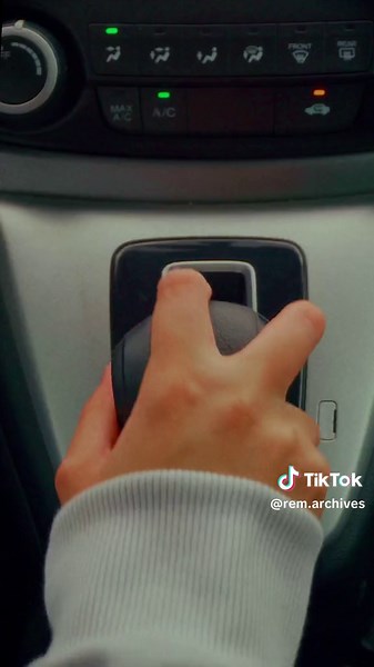 Creative Photography Hacks Using a Magnifying Glass