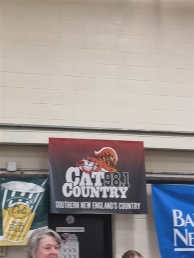 Cat Country 98.1 on Reels