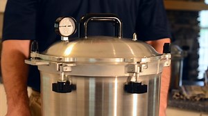 All American Quart Pressure Cooker Canner (25 Qt)