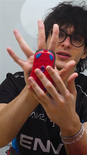 The Thorn V2 has arrived from LAMZU, and Rossy is breaking down his first impressions 🔥