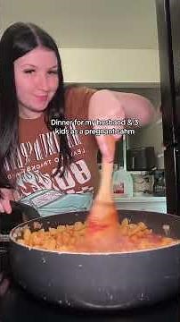 Homemade hamburger helper☺️ #toddlermom #toddlermomlife #cooking #food