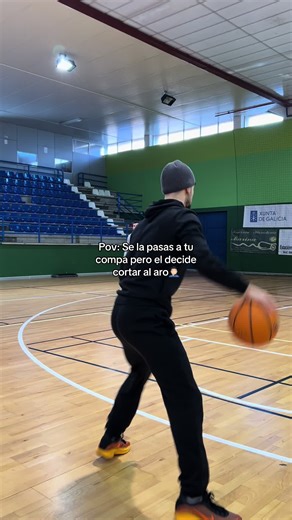 Compas en Baloncesto: Cuando el Pase no es la Prioridad