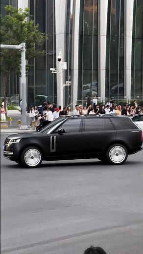 🏖️2026 Range Rover SV – The Ultimate Luxury SUV Experience! 😍🔥 #RangeRover #LandRover