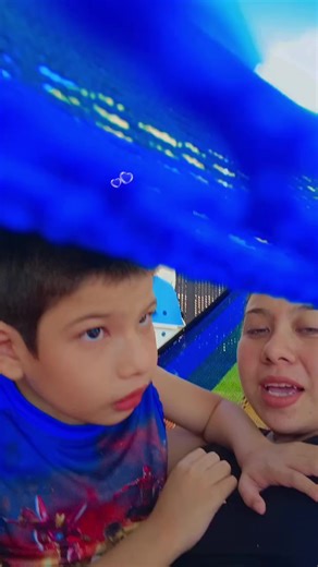 Apoya a niños con parálisis cerebral en El Salvador