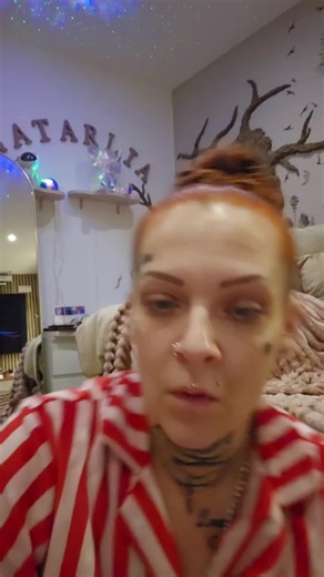 Creating a Stunning Flower Wall for Home Decor